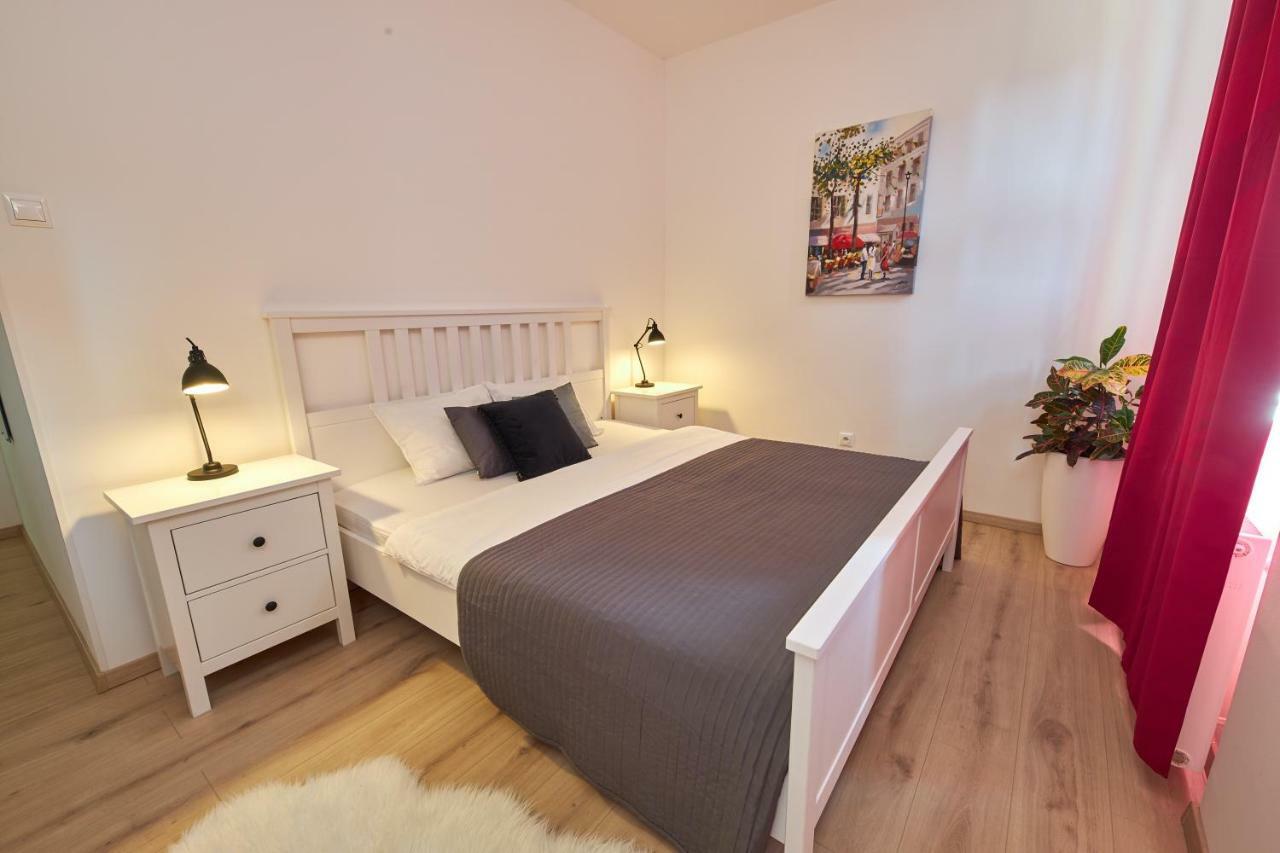 Le Monde Apartment Bratislava - Amazing 5Bdr In Downtown Exterior foto