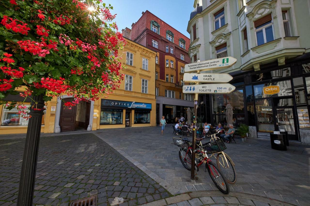 Le Monde Apartment Bratislava - Amazing 5Bdr In Downtown Exterior foto