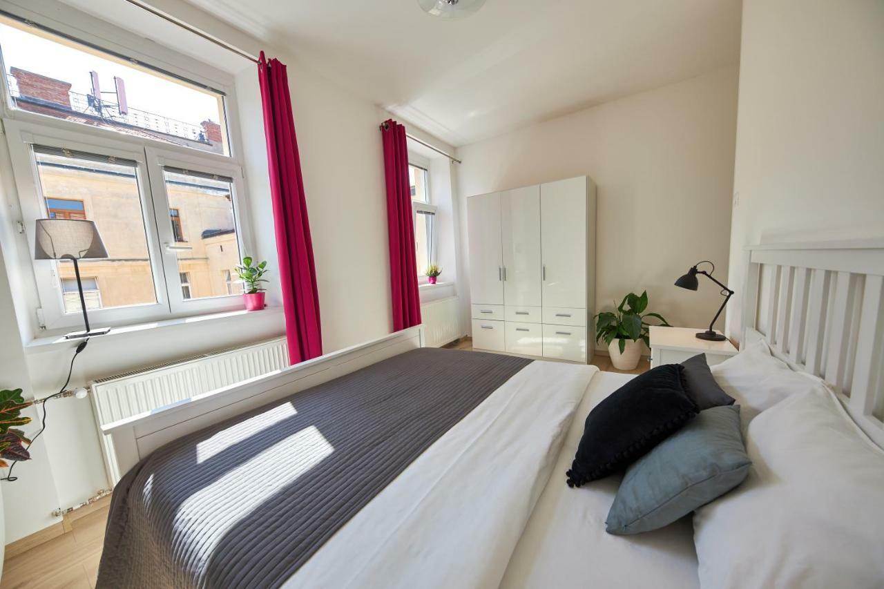 Le Monde Apartment Bratislava - Amazing 5Bdr In Downtown Exterior foto